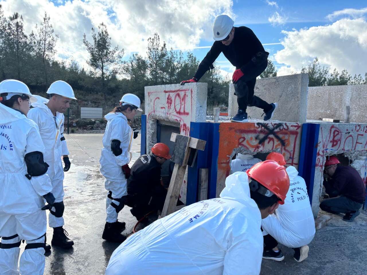 Muğla’da 30 Çevik Kuvvet Personeline Enkazda Arama ve Kurtarma Eğitimi Verildi 6