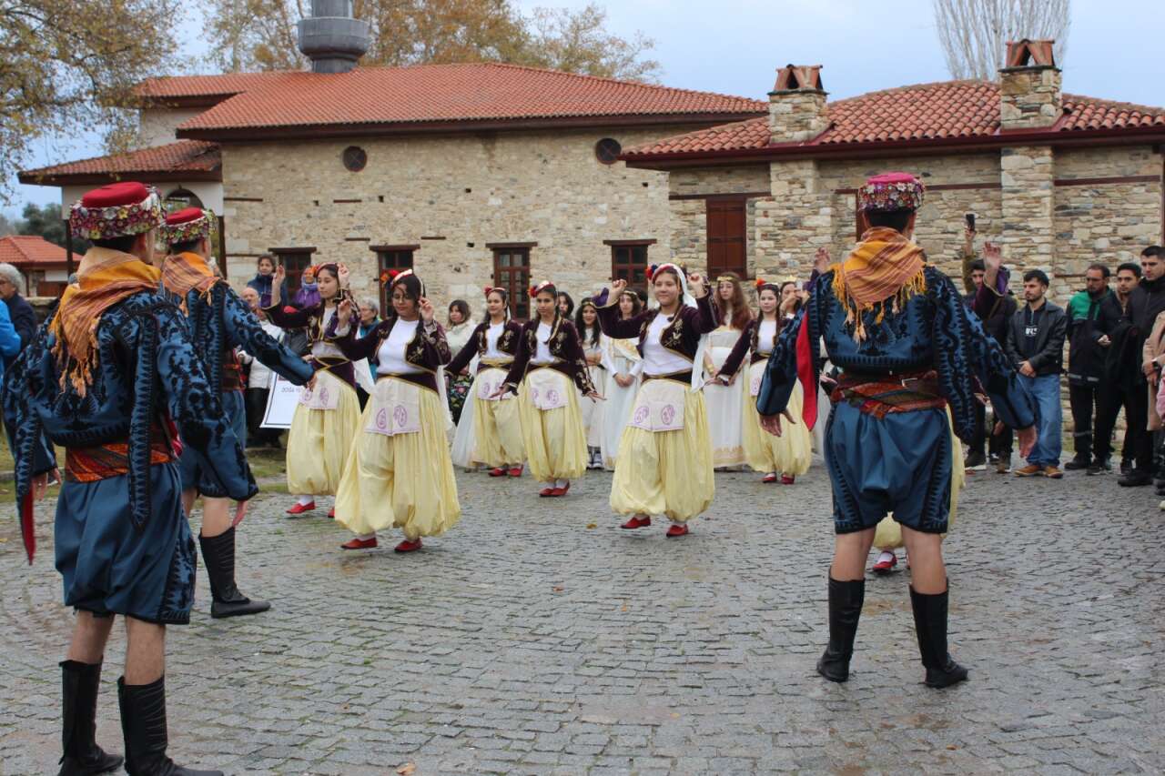 Tarihin Kalbinde Zeytin Hasadı: Stratonikeia’da Unutulmaz Bir Gün Yaşandı 17