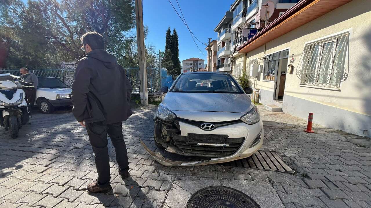 Muğla’da Trafik Kazası: Otomobil ve Motosiklet Çarpıştı 3