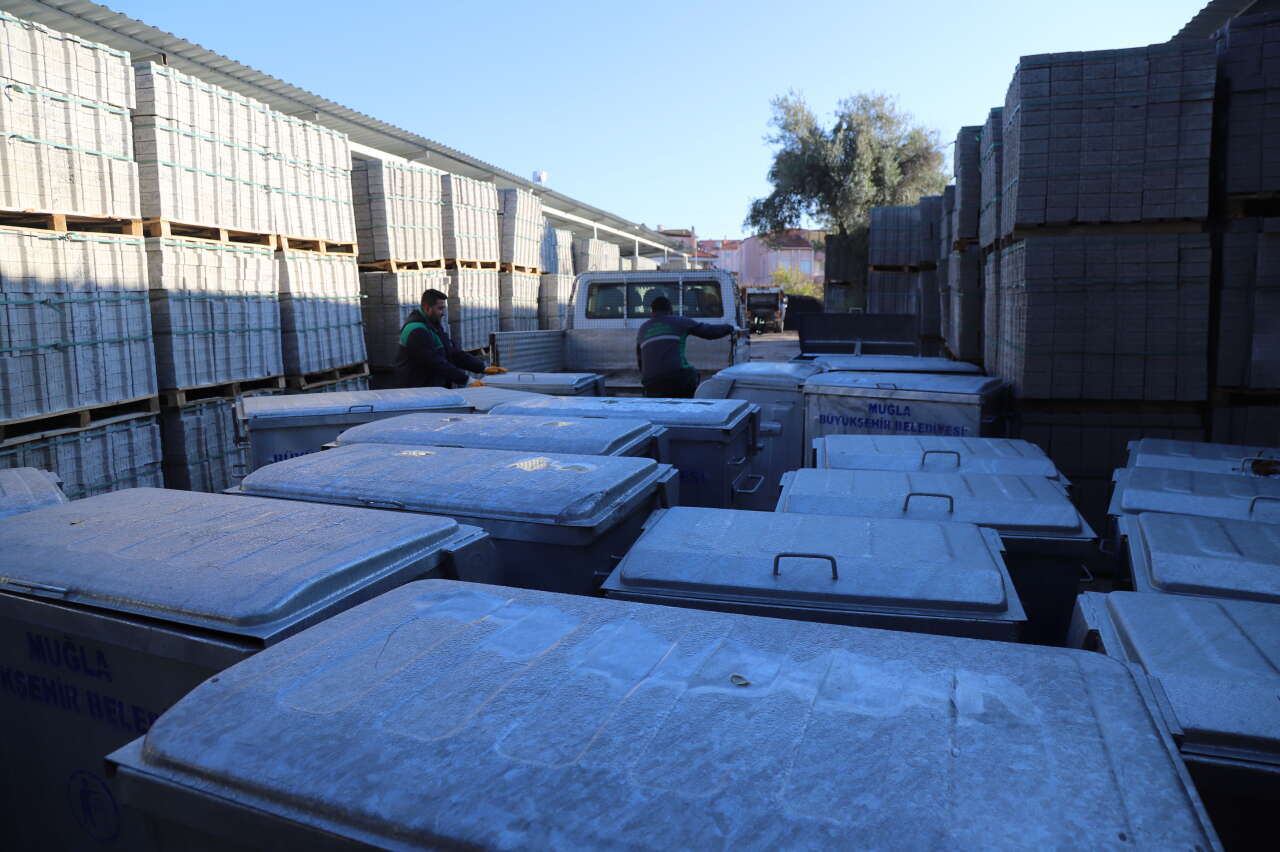 Yatağan’da Temizlik Seferberliği: Konteynerler Yeniden Düzenleniyor 6