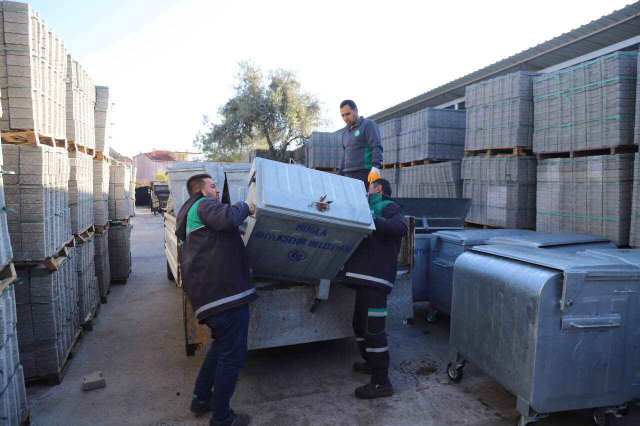 Yatağan’da Temizlik Seferberliği: Konteynerler Yeniden Düzenleniyor 1