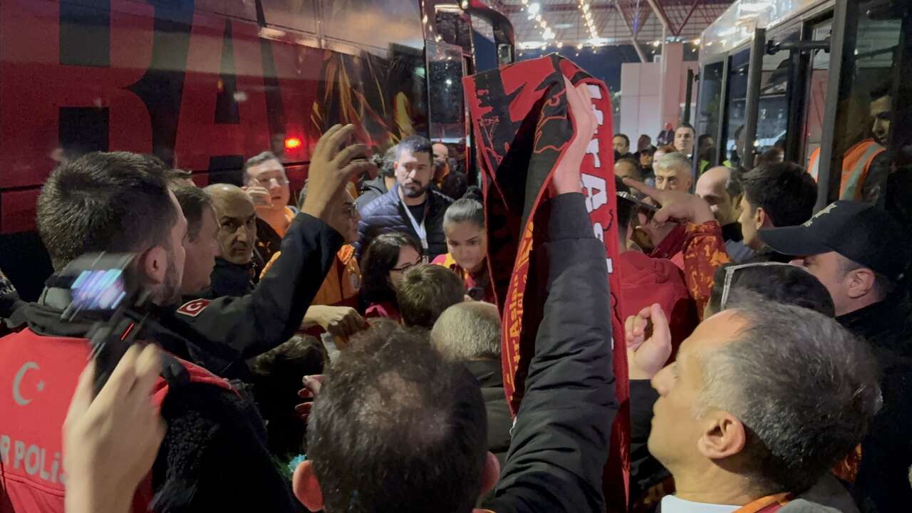 Sarı-Kırmızılılar Muğla’da Meşalelerle Karşılandı 4