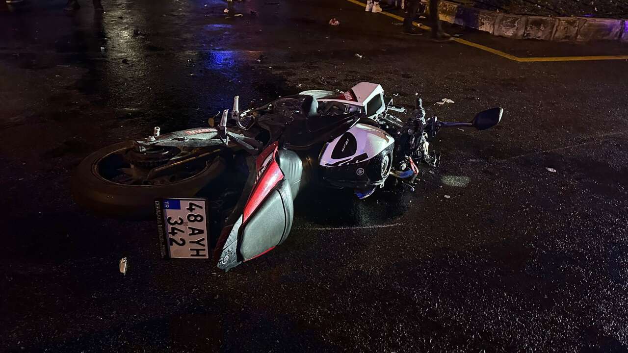 Menteşe’de Gece Saatlerinde Trafik Kazası:  Motosiklet Sürücüsü Ağır Yaralı 6