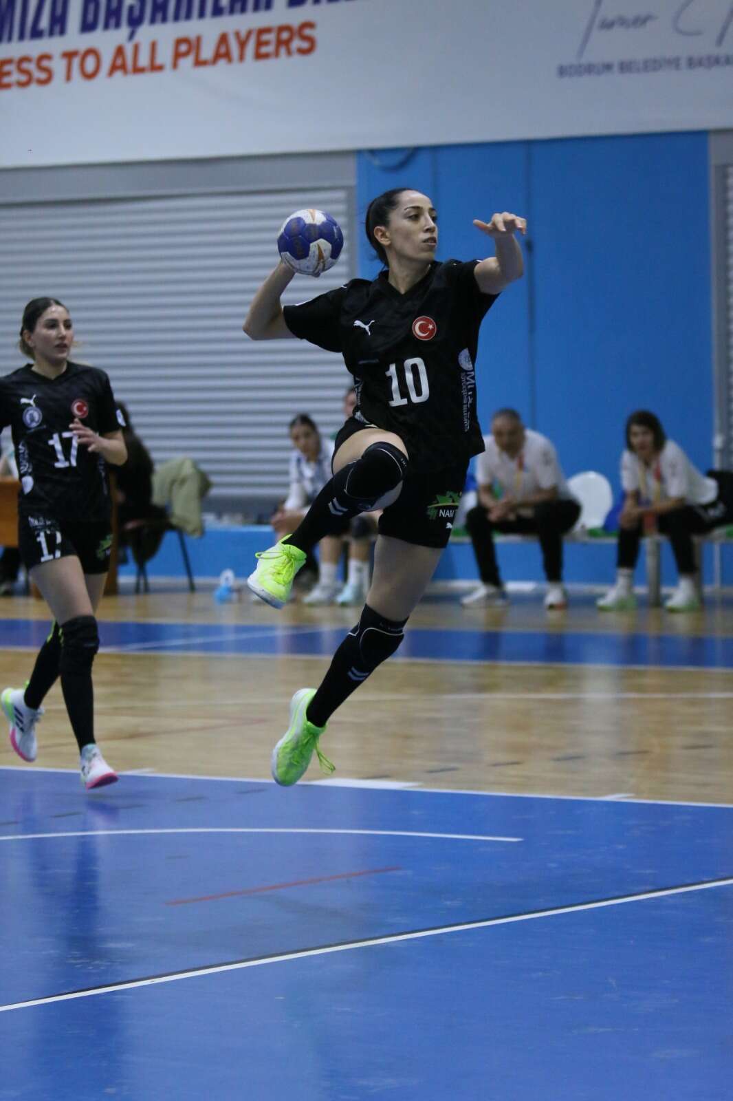 Armada Praxis Yalıkavak, Evinde Hata Yapmadı: Ortahisar Engelini 28-26 ile Aştı 2