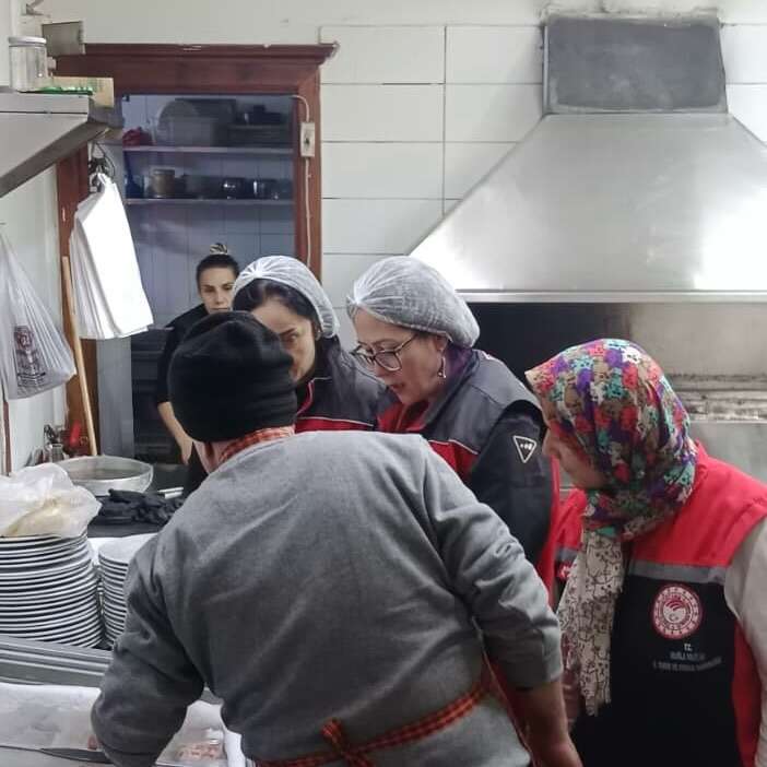 Muğla'da Yılbaşı Gecesi Gıda Denetimleri Aralıksız Sürdü 6