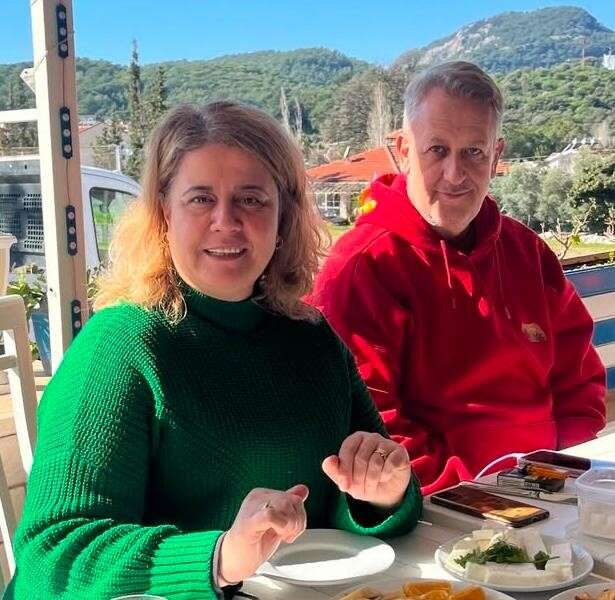 Çatıdan Düştü, Doktorlar Umudu Kesti: Eşinin Desteğiyle Hayatta Kaldı 5