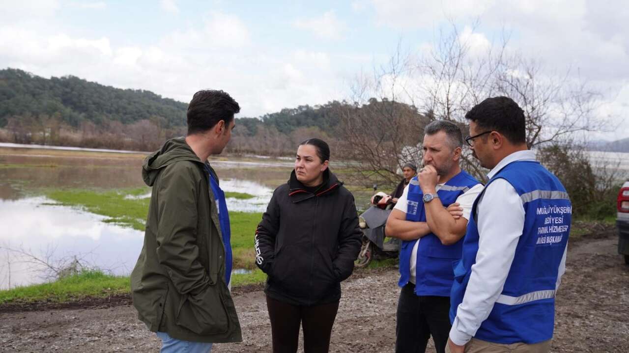 Köyceğiz’de Selin Yaraları Sarılıyor: Büyükşehir Üreticinin Yanında 3