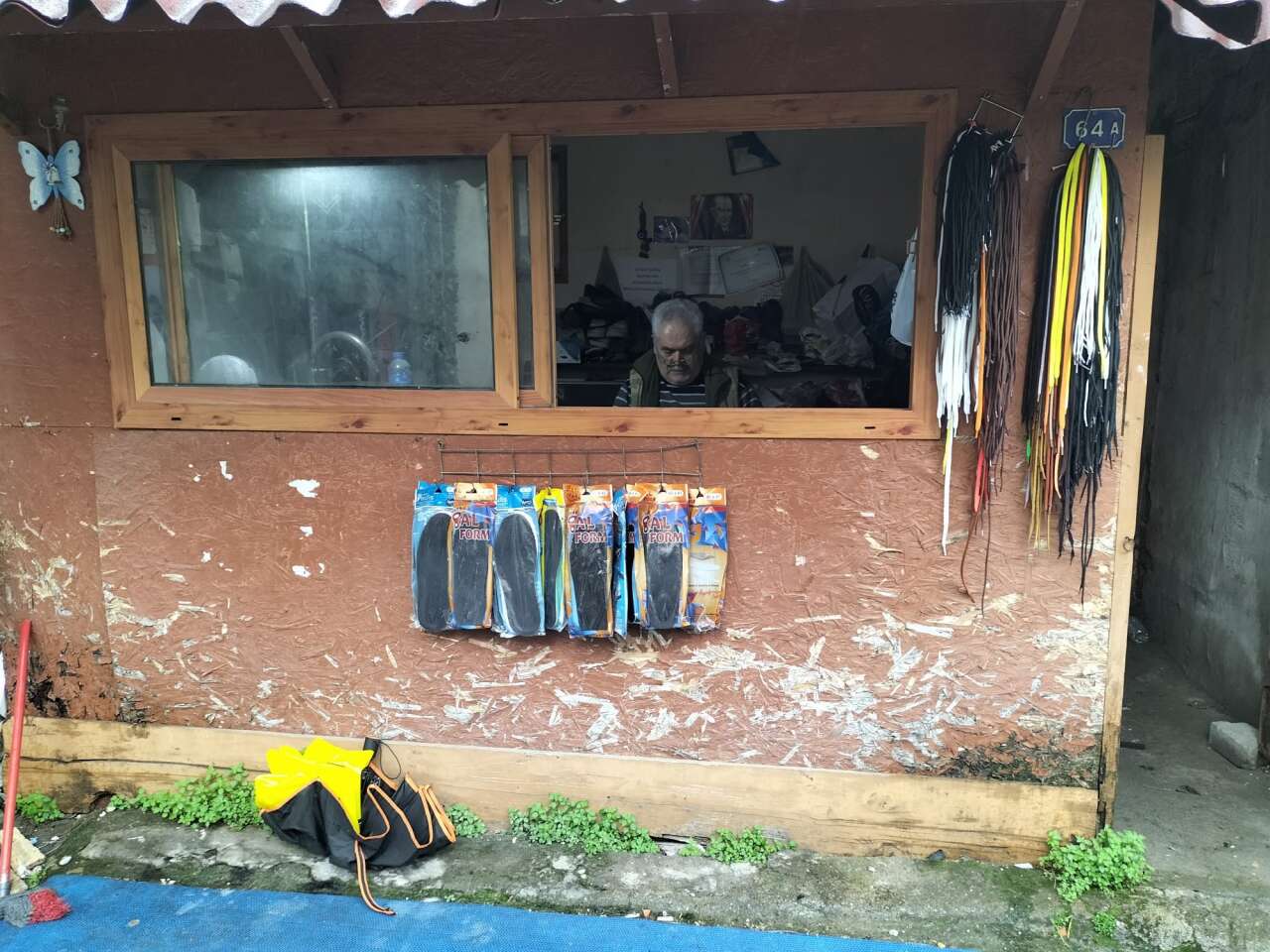 Köyceğiz'in Son Ayakkabı Ustası, Emekli Oldu Ama Mesleğini Bırakamadı 1