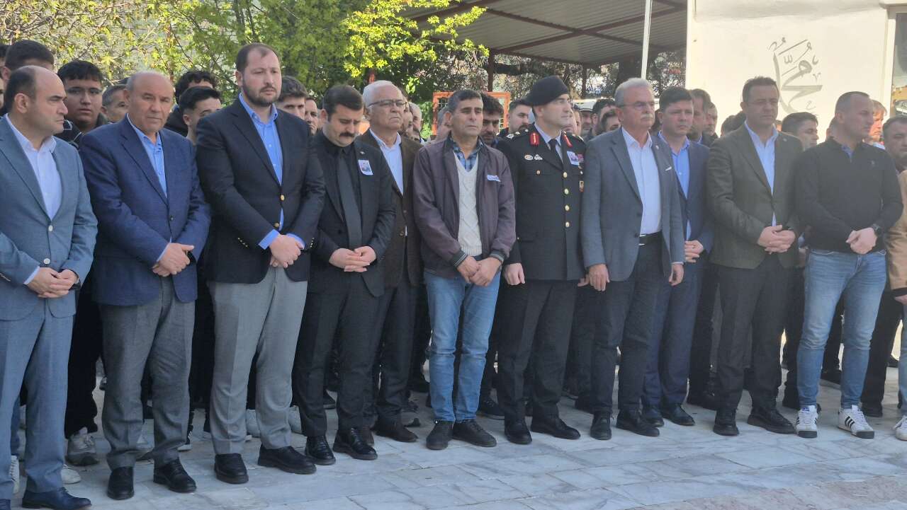 Kalp Krizinden Hayatını Kaybeden Uzman Çavuş Son Yolculuğuna Uğurlandı 3