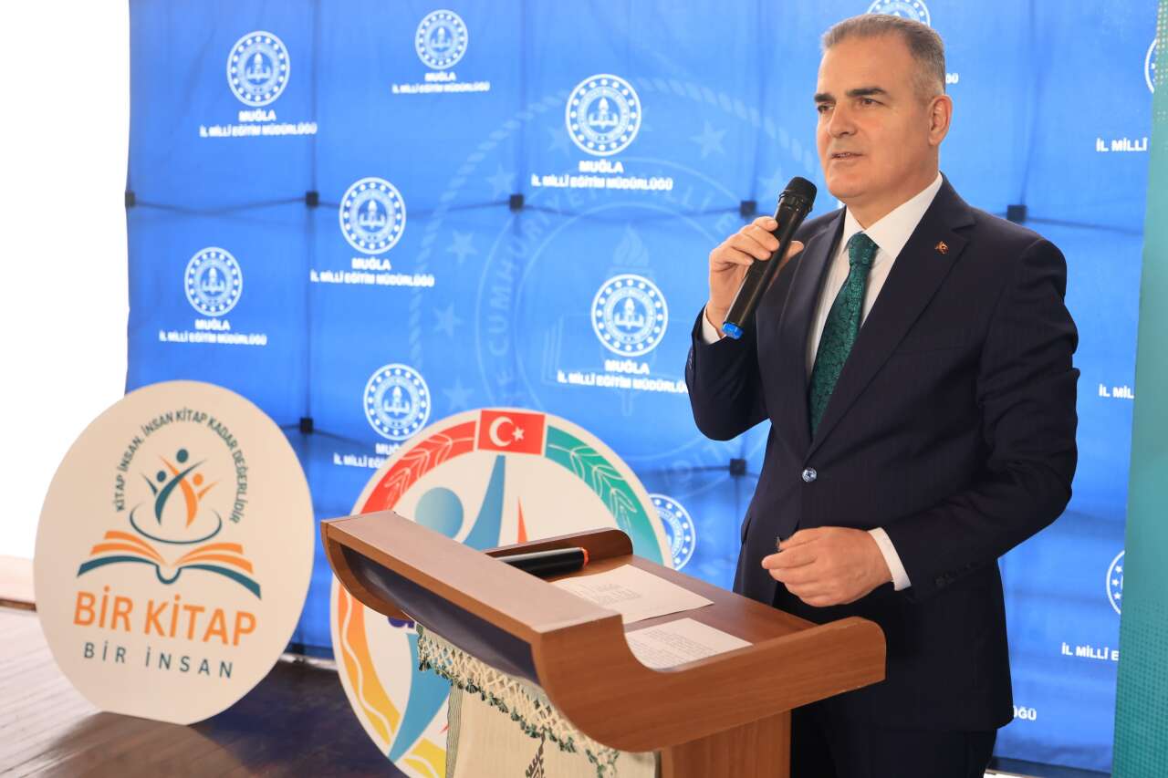 Vali Akbıyık’tan Gençler İle ‘Gençlik Yılı’ Buluşması 4