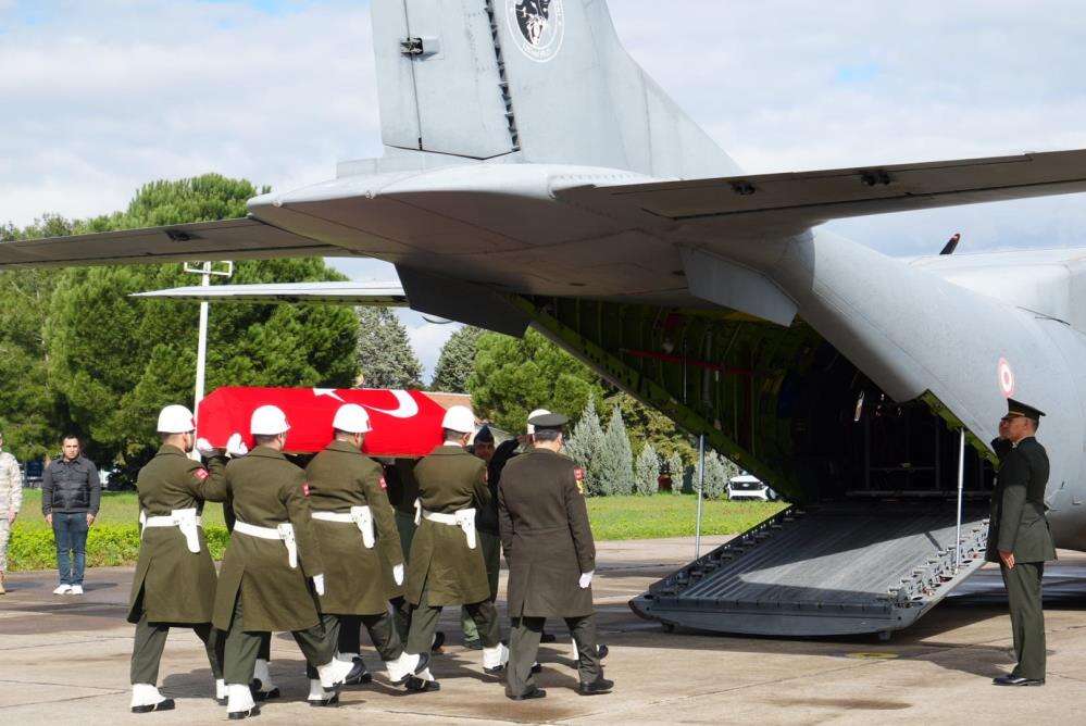 Şehit F-16 Pilotunun Cenazesi Memleketine Uğurlandı 2