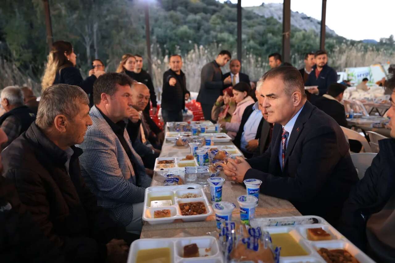 Vali Dr. İdris Akbıyık Seydikemer’de İftar Programına Katıldı 4