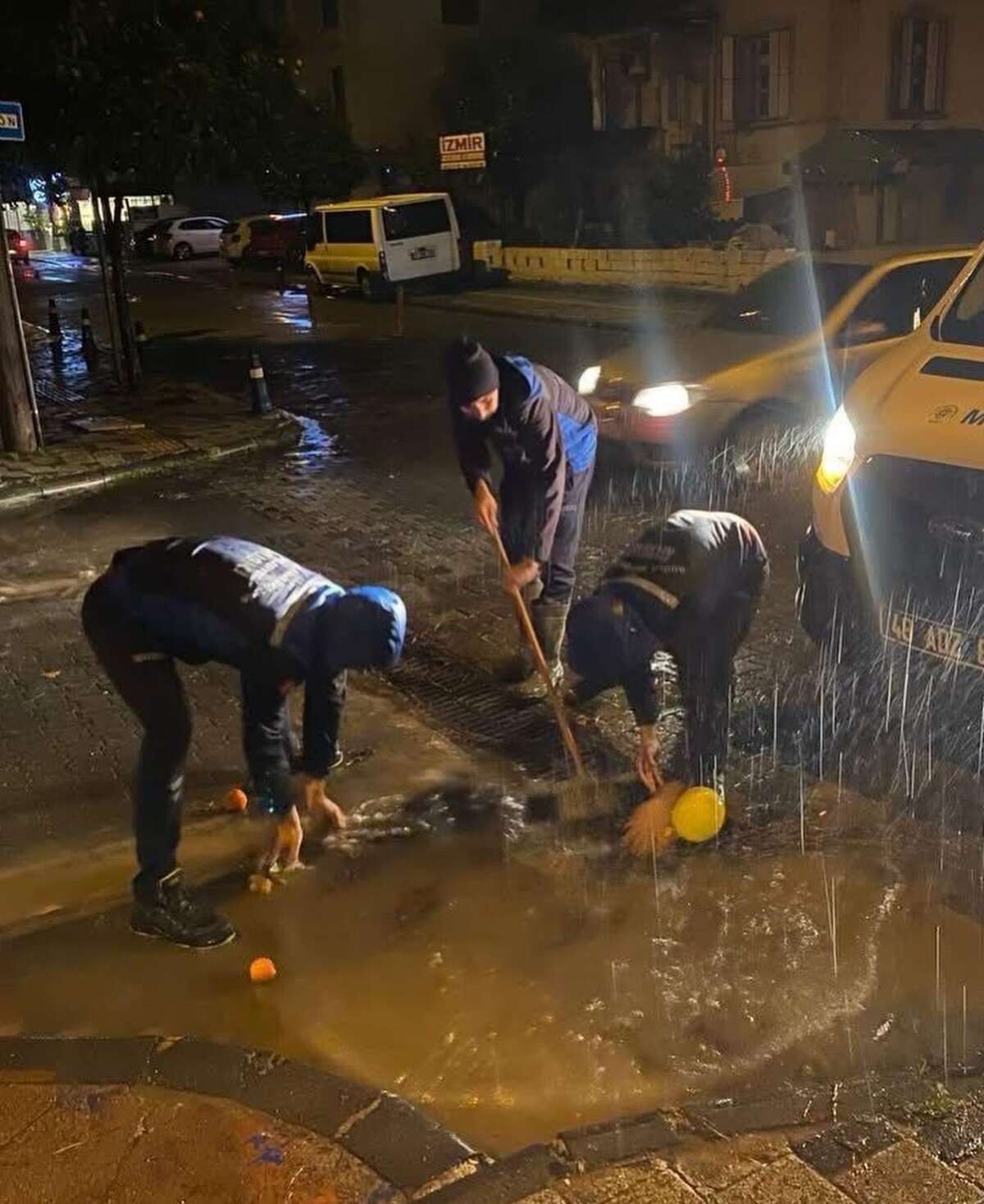 Büyükşehir ve MUSKİ Ekipleri Teyakkuzda 2