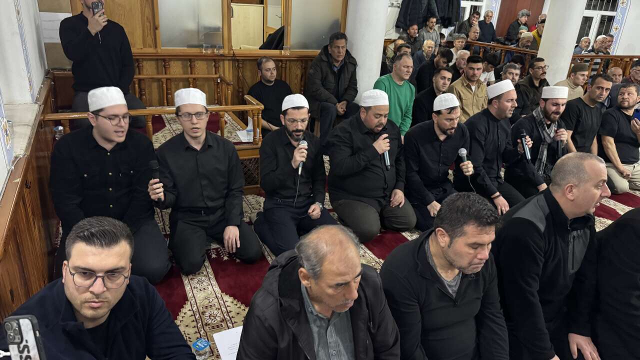 Marmaris'te Enderun Usulüyle Teravih Kılındı 2