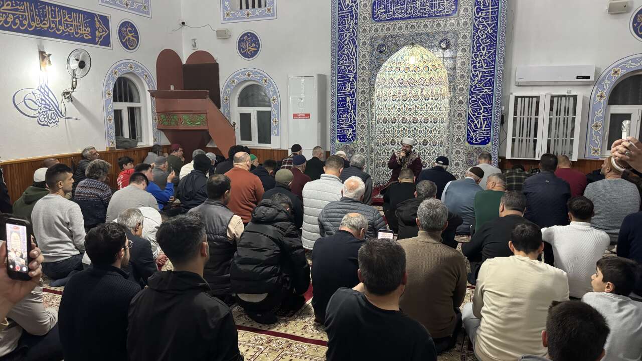 Marmaris'te Enderun Usulüyle Teravih Kılındı 5