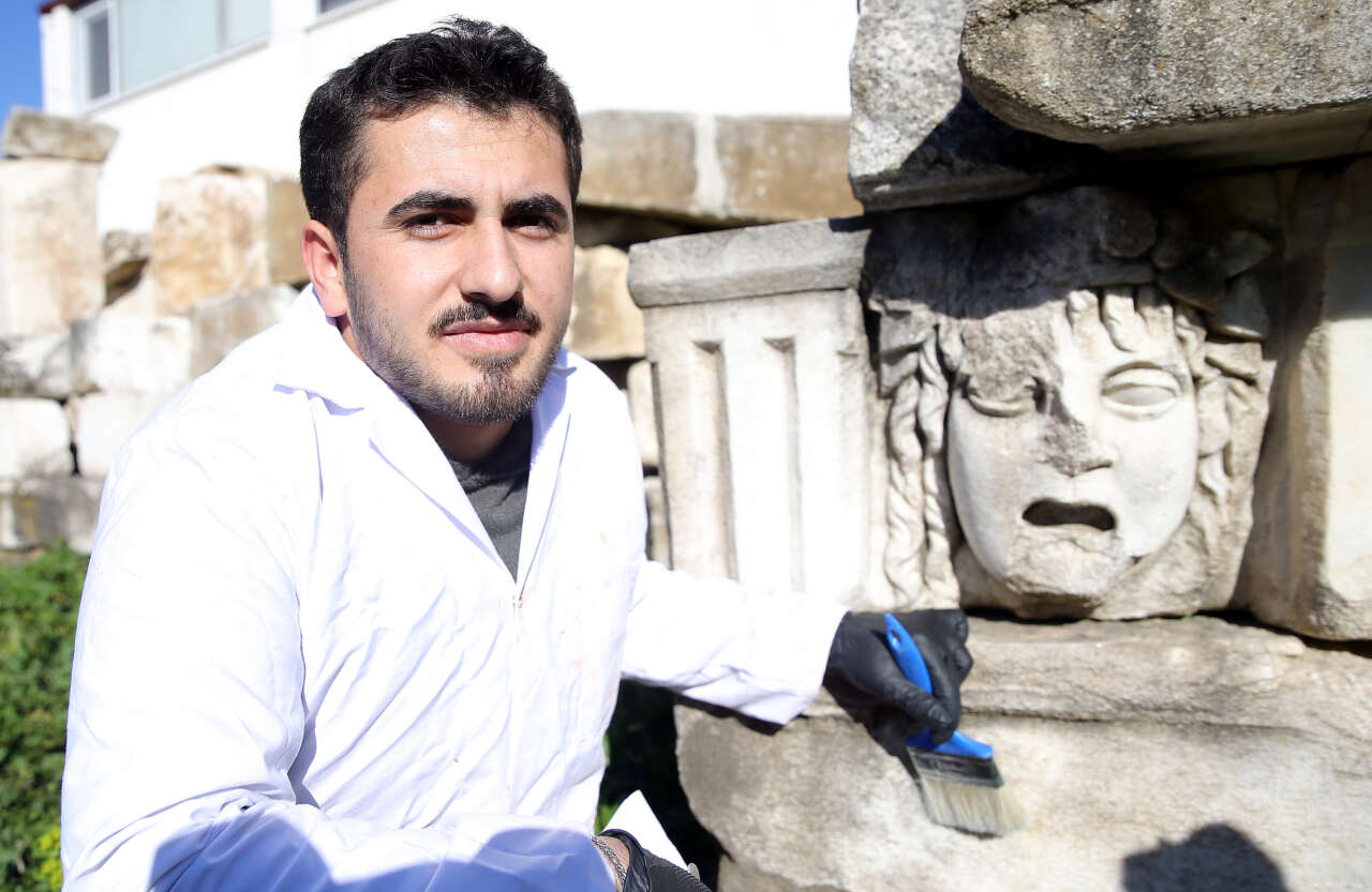 Stratonikeia’da Tarih Öğrencilerin Ellerinde  Yeniden Hayat Buluyor 7