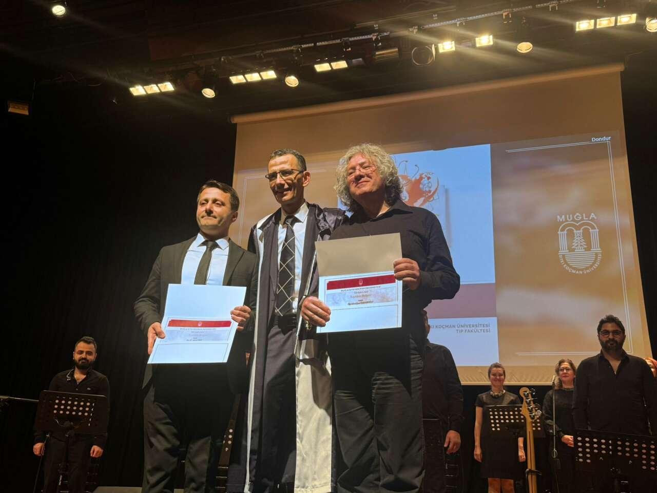 14 Mart Tıp Bayramı’nda MSKÜ’de Anlamlı Tören: 161 Öğrenci Beyaz Önlük Giydi 2