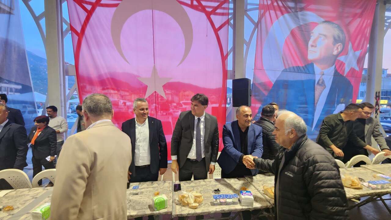 AK Parti Fethiye İlçe Başkanlığının İftarına Yoğun Katılım 2