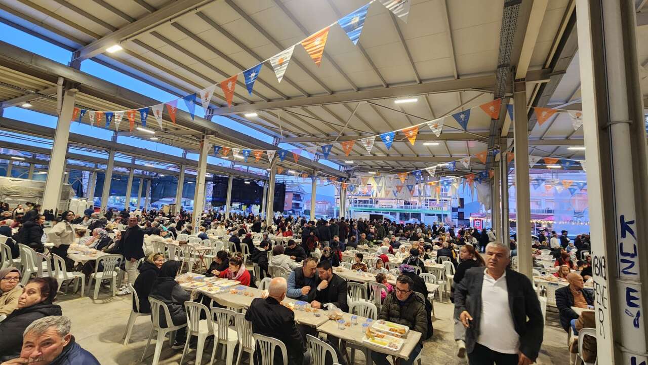 AK Parti Fethiye İlçe Başkanlığının İftarına Yoğun Katılım 8