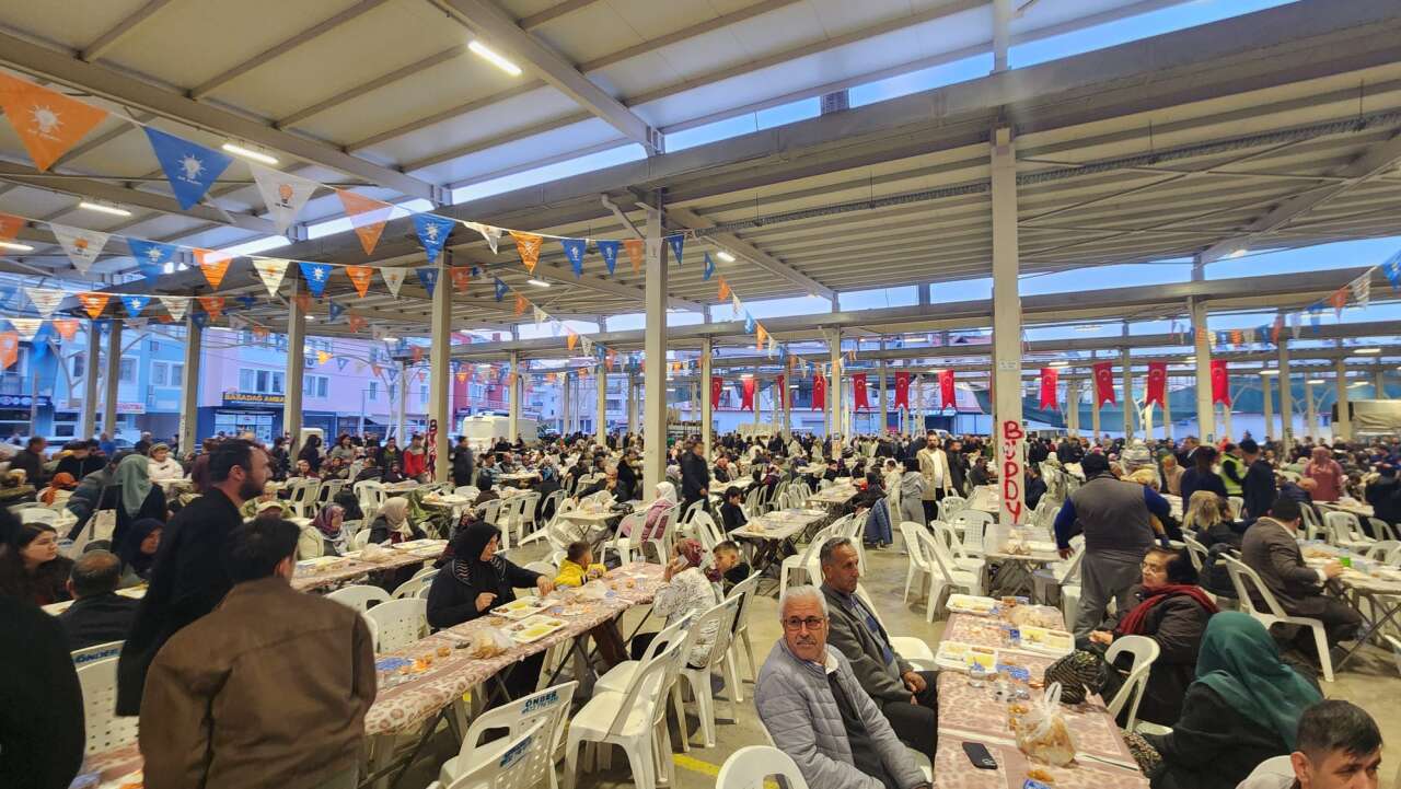 AK Parti Fethiye İlçe Başkanlığının İftarına Yoğun Katılım 3