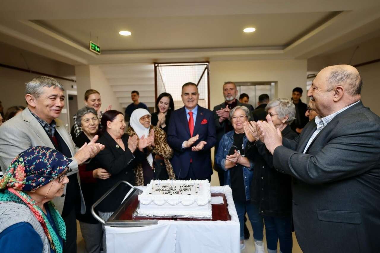 Vali Akbıyık’tan Yaşayan Çınarlara Bayram Ziyareti 1