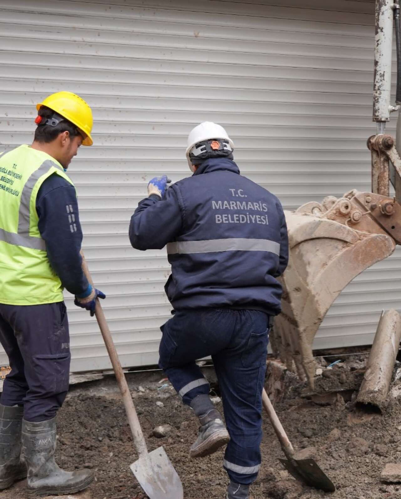 MUSKİ’den Marmaris Kapalı Çarşı’da İçme Suyu Hattı Yenileme Çalışması 3