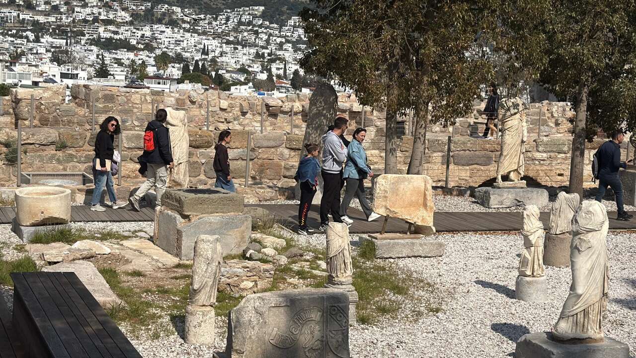 Bodrum’da Bayramın Adresi Değişti: Turistler Tarihe Koştu 1