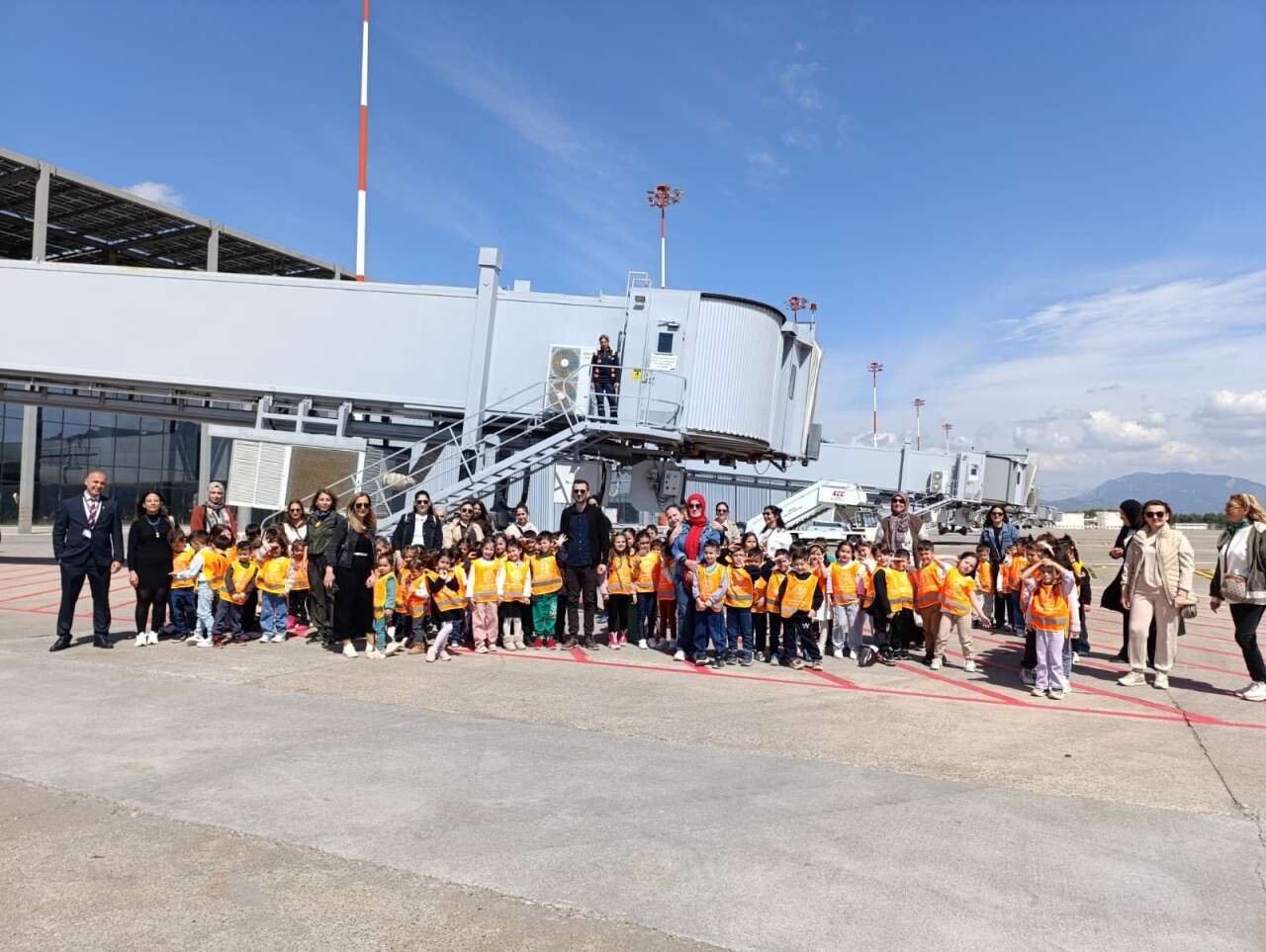 Köyceğiz Anaokulu Öğrencileri Dalaman Havalimanı’nda Havacılık Süreçlerini Gözlemledi 4