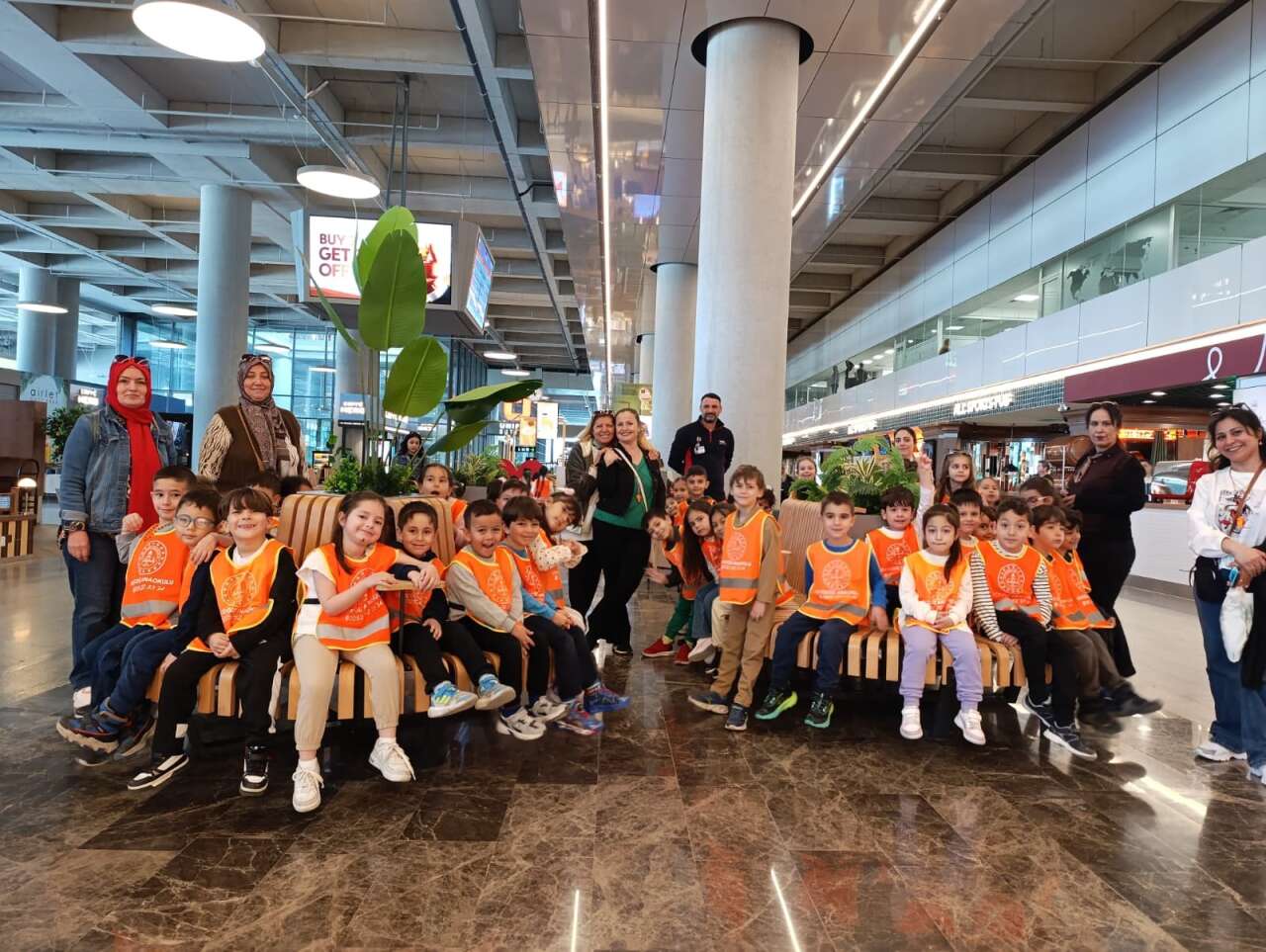 Köyceğiz Anaokulu Öğrencileri Dalaman Havalimanı’nda Havacılık Süreçlerini Gözlemledi 2