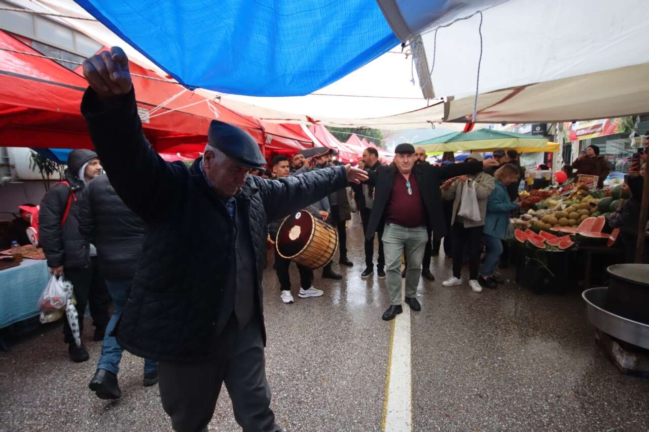 Bodrum’da Yağışa Rağmen İzdiham, Acı Ot Festivali’ne Ziyaretçi Akını 1