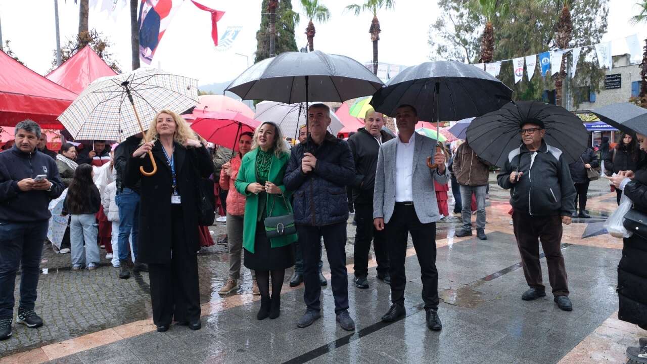 Bodrum’da Yağışa Rağmen İzdiham, Acı Ot Festivali’ne Ziyaretçi Akını 5