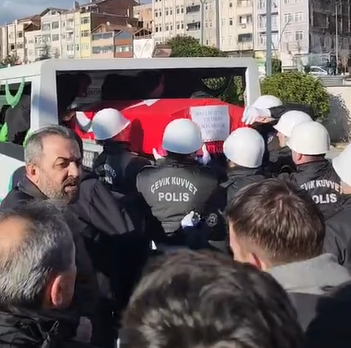 Muğla Emniyeti Yasta: Emekli Polis Evinde Hayatını Kaybetti 2