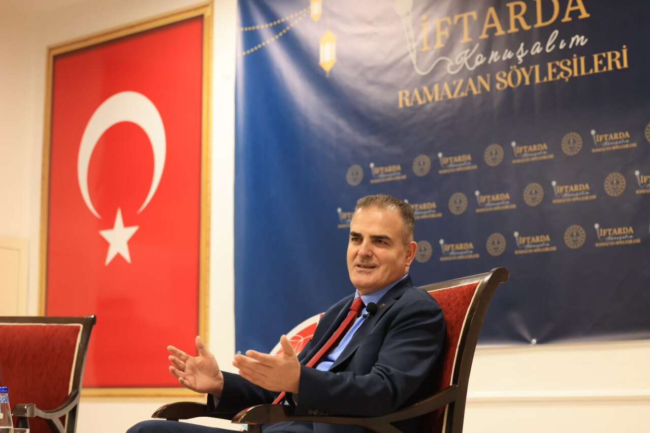 Muğla Valisi Dr. İdris Akbıyık İftar Programında Gençlerle Buluştu 6