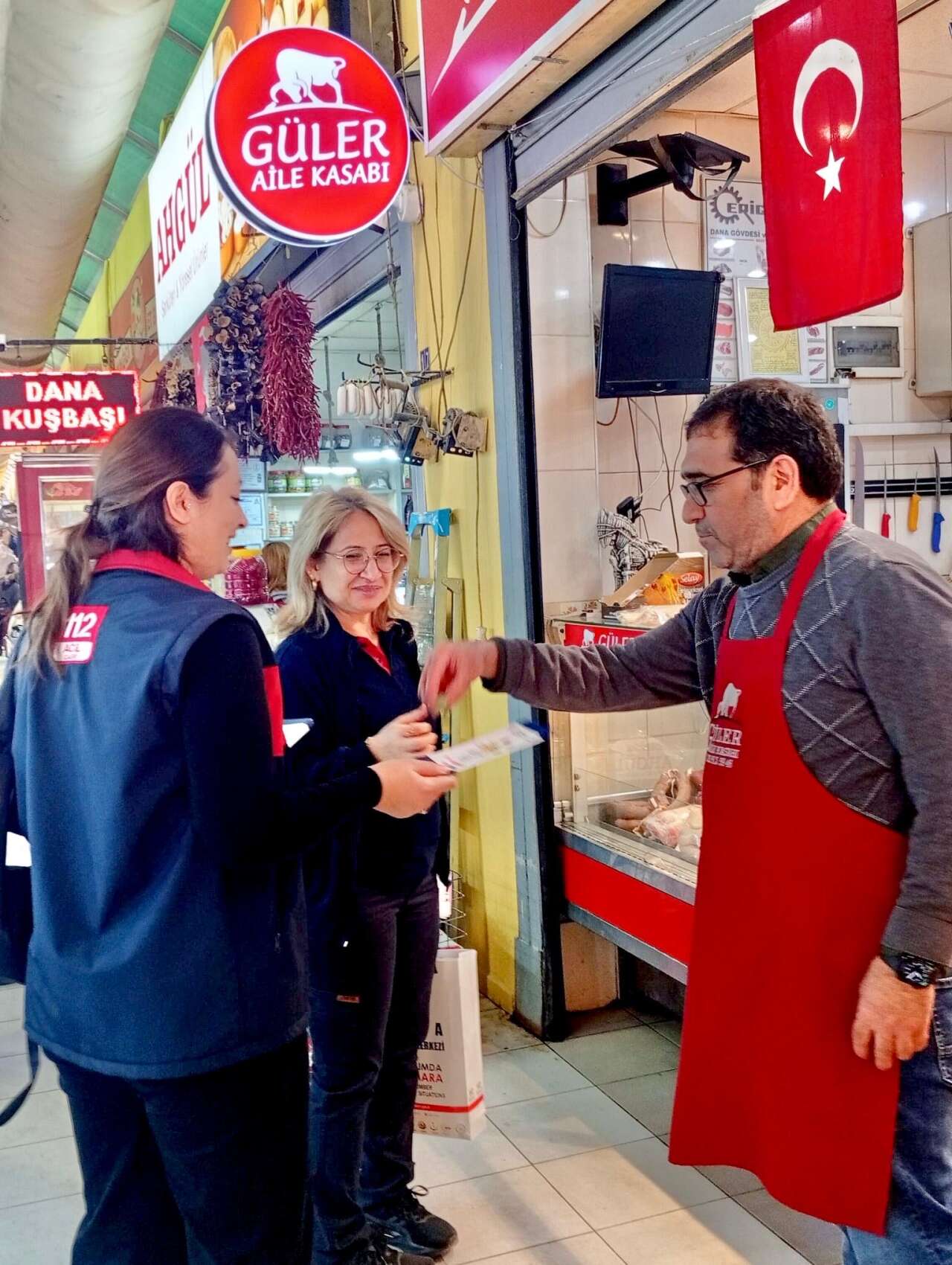 Milas Pazarı’nda 112 Bilgilendirmesi: Vatandaşlara Hayati Uyarılar 4