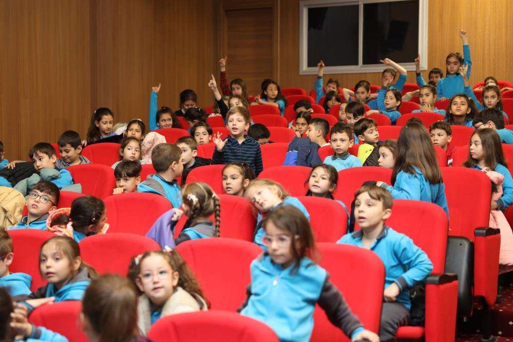 Muğla’da Geleceğin Bilinçli Nesilleri Yetişiyor: Arılar ve Doğa Anlatıldı 2