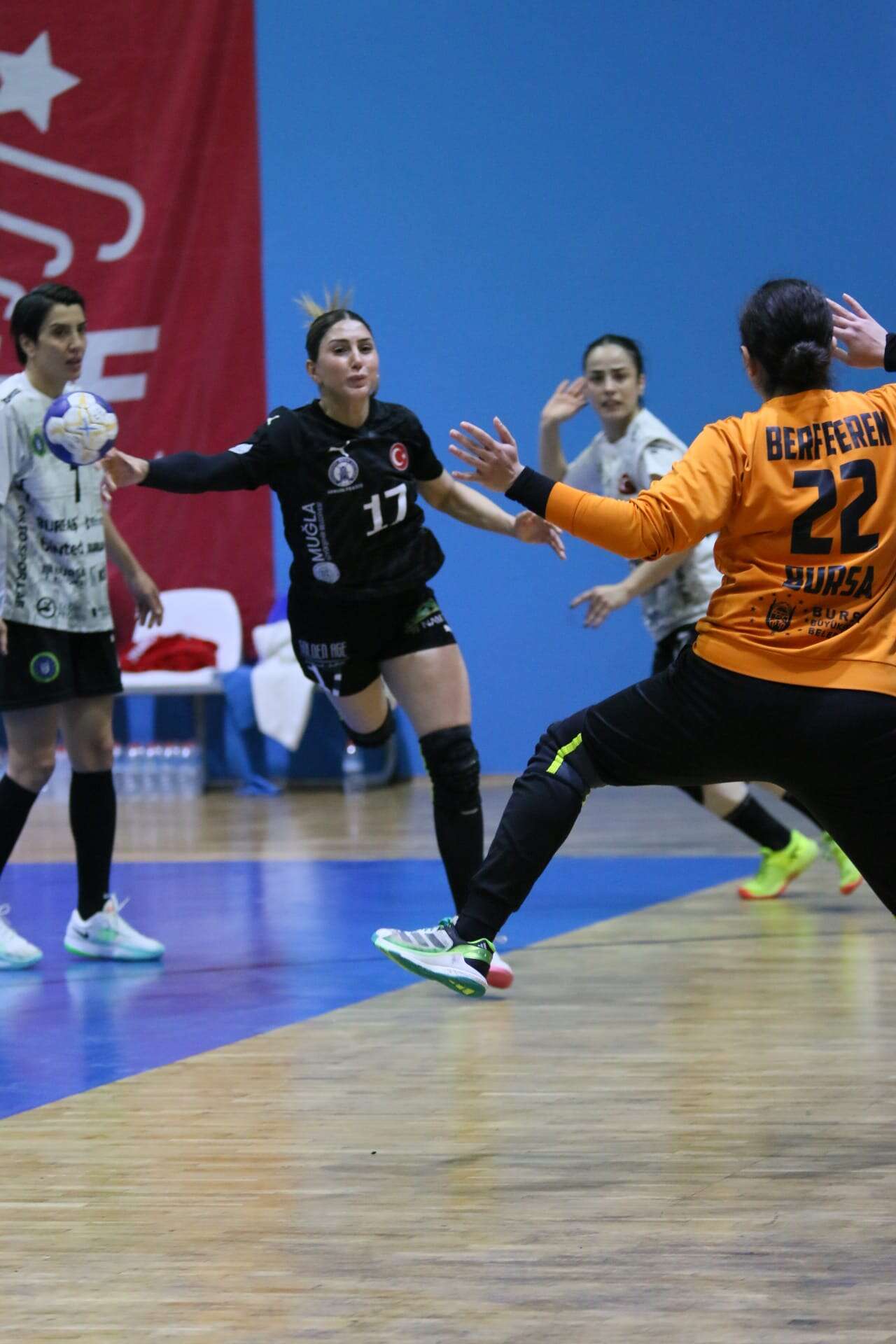 Denizin Kızları Bodrum'da Geçit Vermedi: Nefes Kesen Mücadelede Zafer Yalıkavakspor'un 7