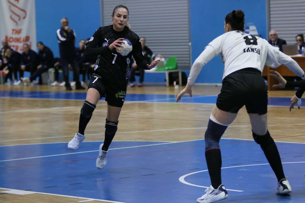 Denizin Kızları Bodrum'da Geçit Vermedi: Nefes Kesen Mücadelede Zafer Yalıkavakspor'un 3