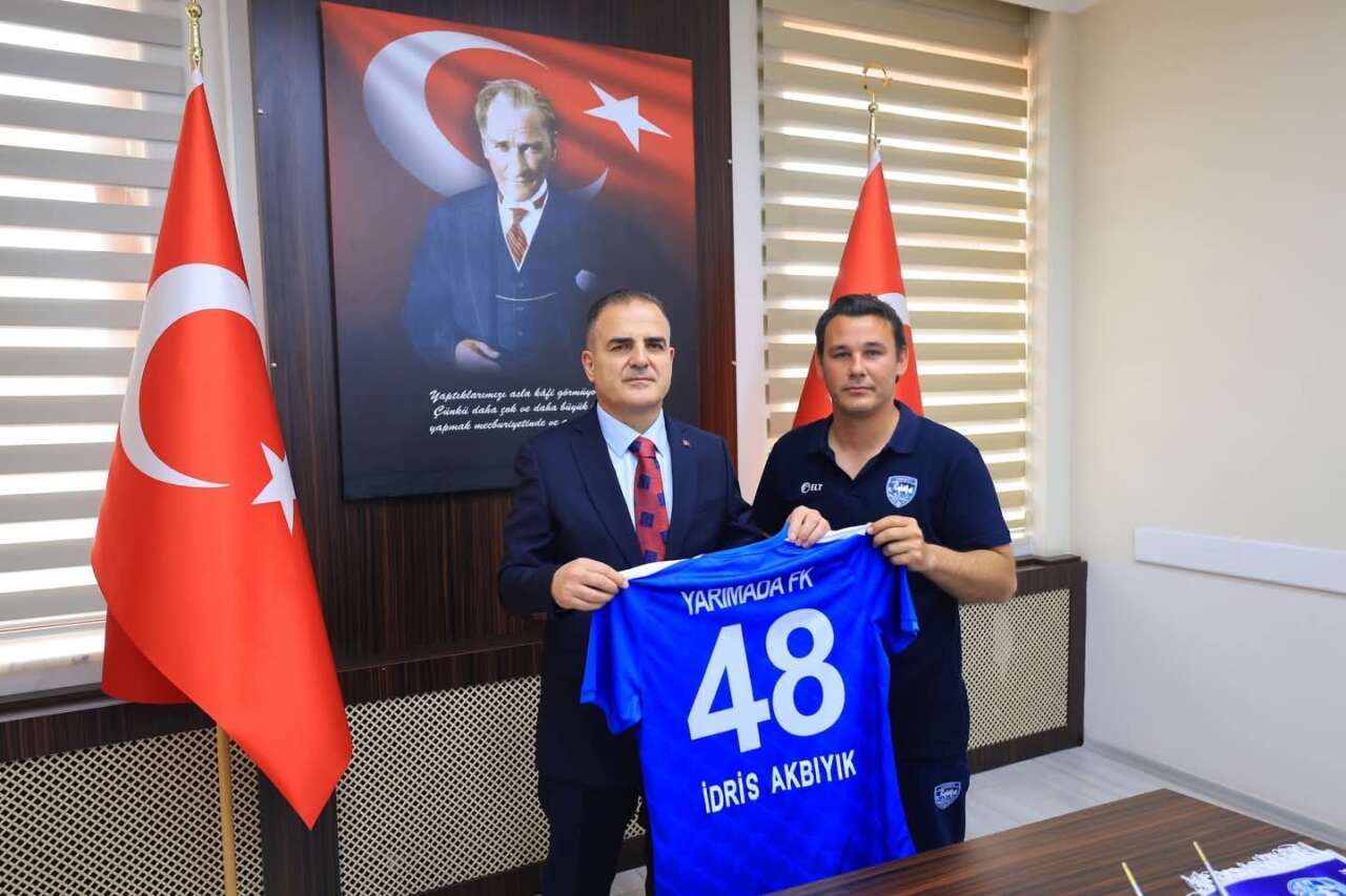 Vali Akbıyık’tan Yarımada FK’ya Türkiye Şampiyonası Desteği 4