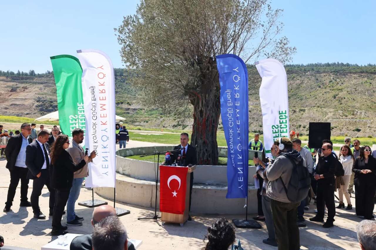 Hüsamlar’da Yeşil Seferberlik: Çocuklarla Birlikte 4 Bin Fidan Dikildi 5