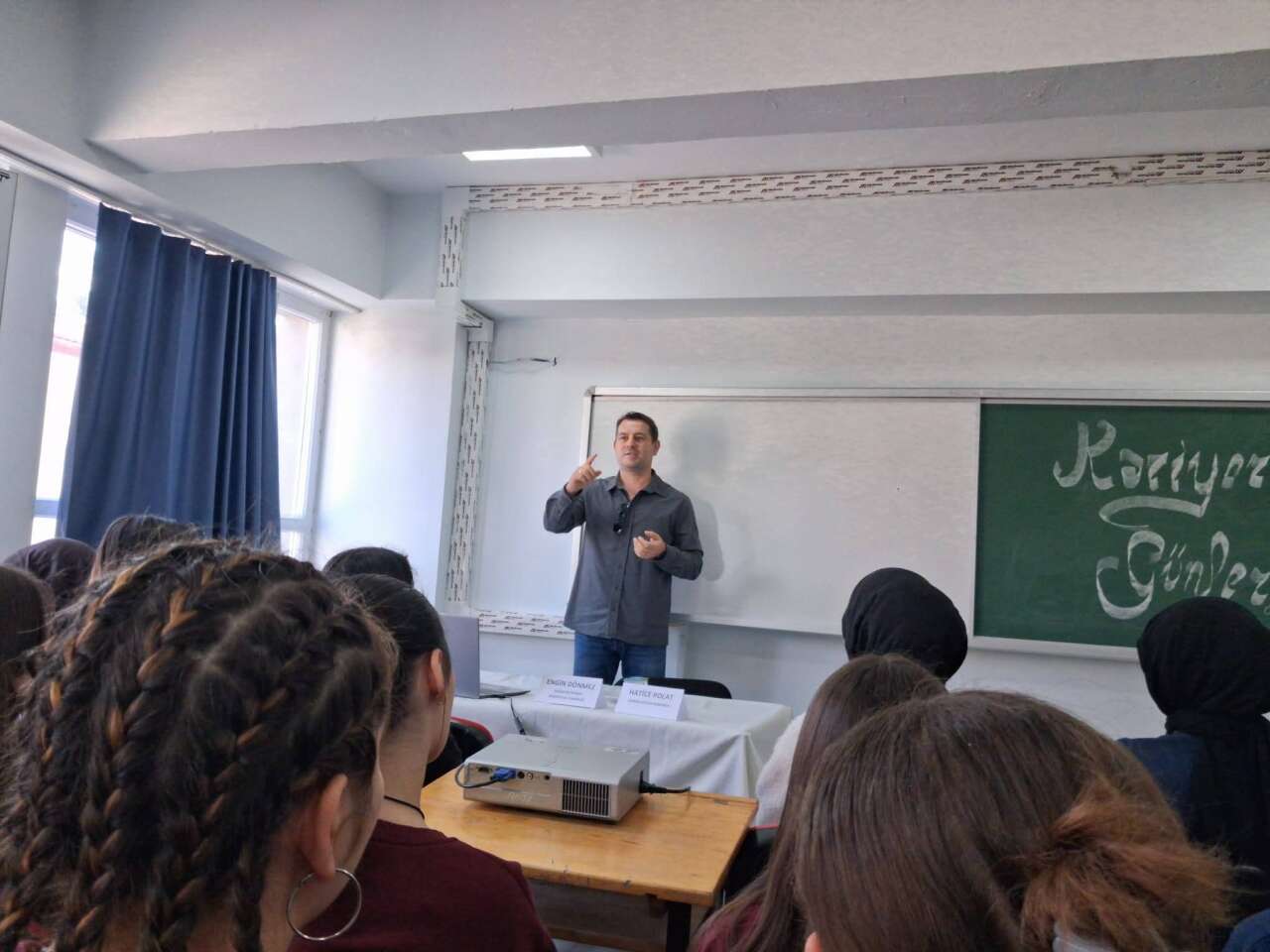 Menteşe Devlet Hastanesi Ekibi Kariyer Günleri’nde Öğrencilerle Buluştu 8