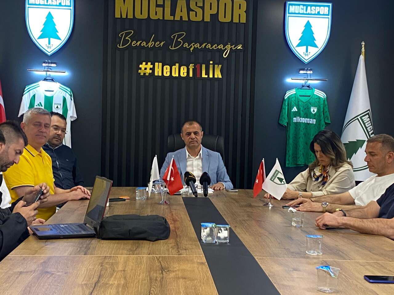 Aras’ın ‘’Hadsizler’’ Paylaşımı Muğla’da Kriz Yarattı: Gözler Pazar Günkü Ortak Açıklamada 2