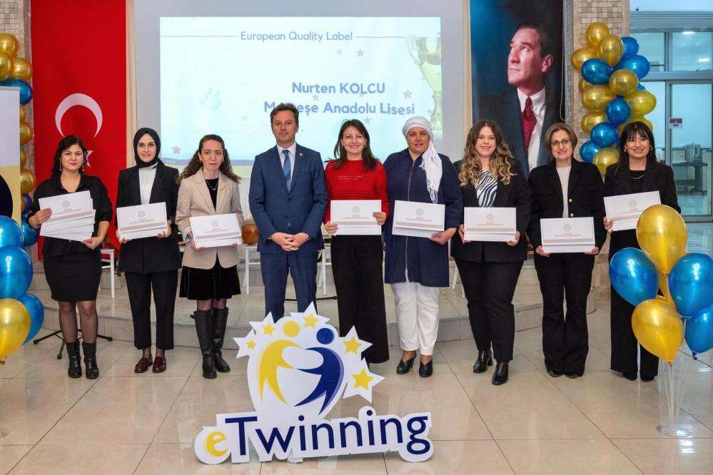 Muğla’da Eğitimde Gurur Gecesi: Başarılı Öğretmenler Ödüllerine Kavuştu 3