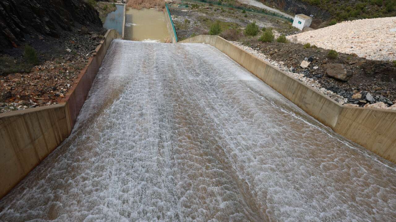 Maksimum Seviyeye Ulaşan Kozağaç Barajı'nda Su Tahliyesine Başlandı 2