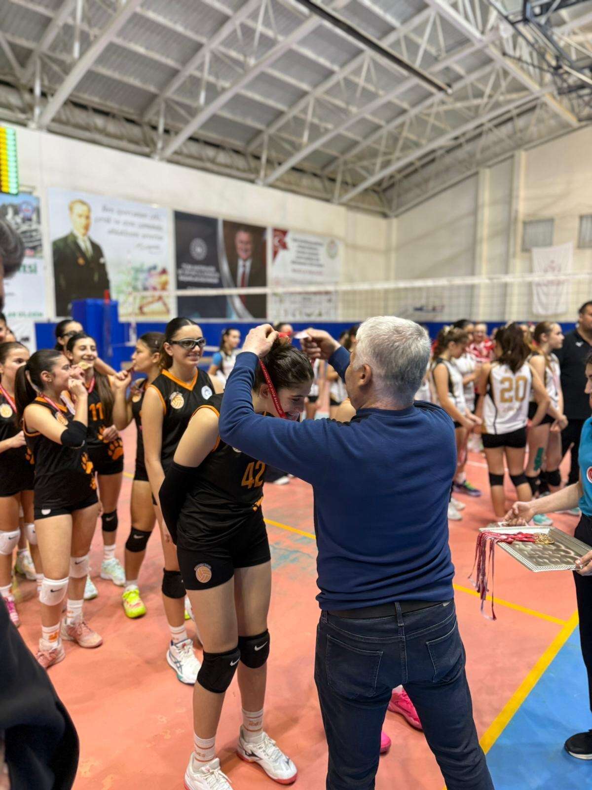 Küçük Sultanlar Büyük Başardı: Bodrum İhtisasspor Zirvede 3