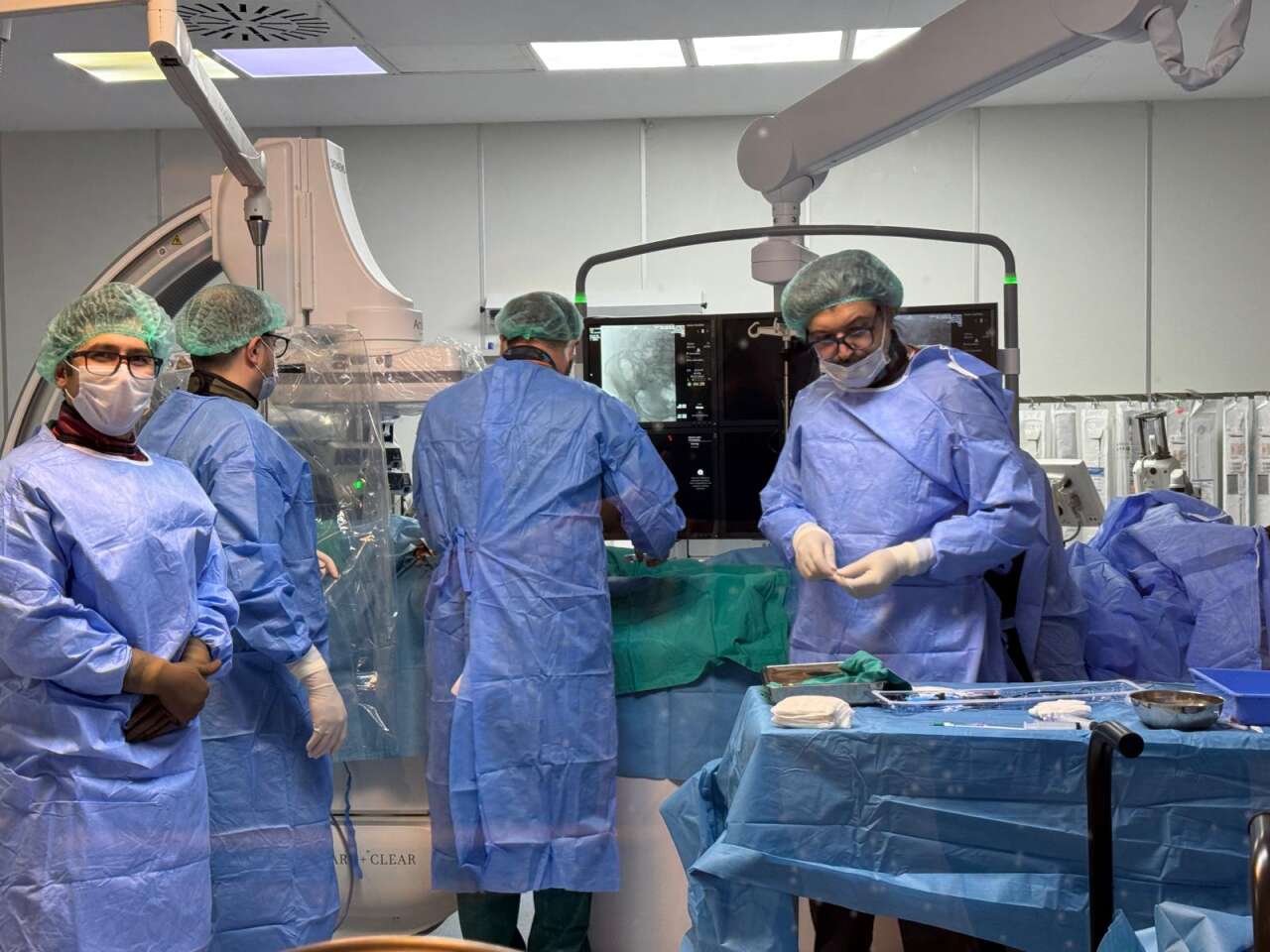 MEAH’ta Yüksek Riskli Hastalara Kapalı Yöntemle Hayati Dokunuş 2