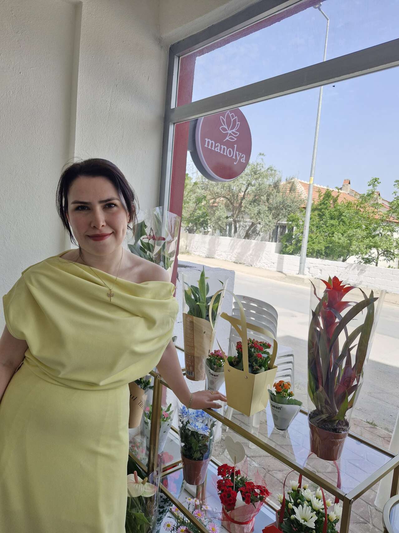 Menteşe’de Yeni Bir Soluk: Manolya Organizasyon ve Çiçekçilik Hizmete Açıldı 4