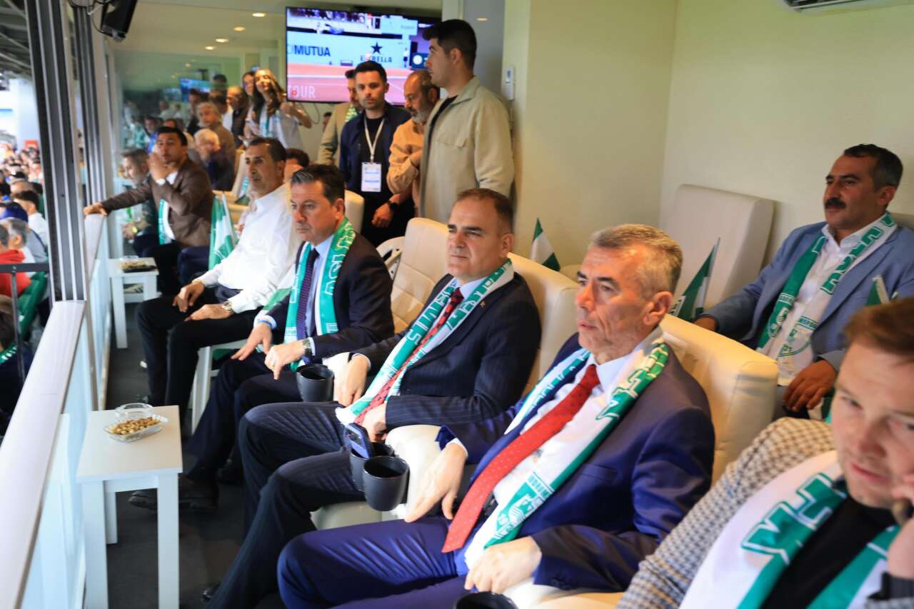 Bodrumspor’un Play-Off Galibiyetine Vali Akbıyık’tan Destek 4
