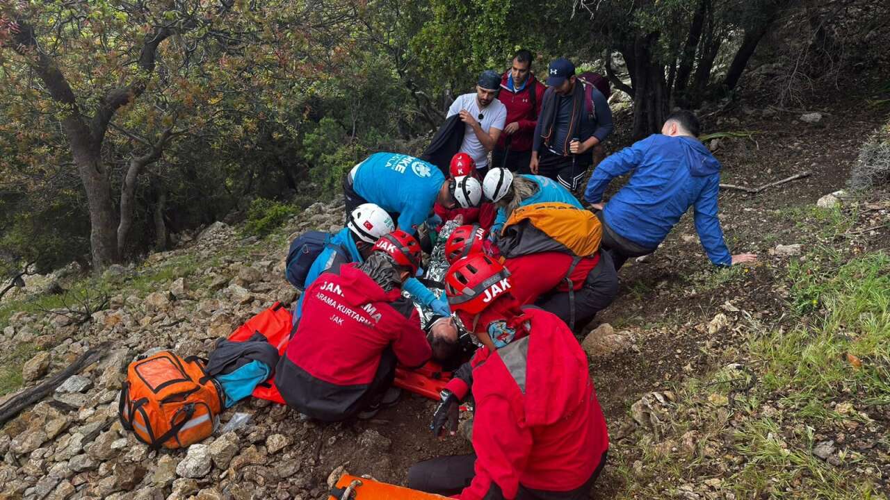Muğla'da UMKE Ve JAK Ekiplerinden Nefes Kesen Kurtarma Operasyonu 2