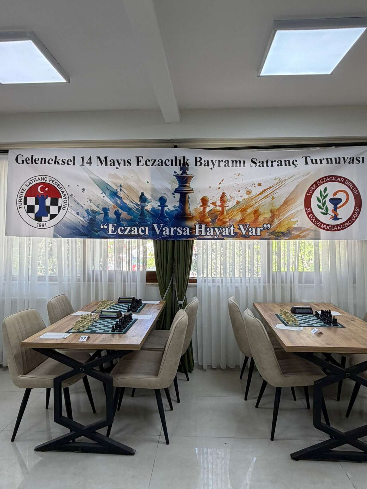 Muğla’da Hamleler Eczacılık Bayramı İçin Yapılıyor: Satranç Turnuvası Başladı 1