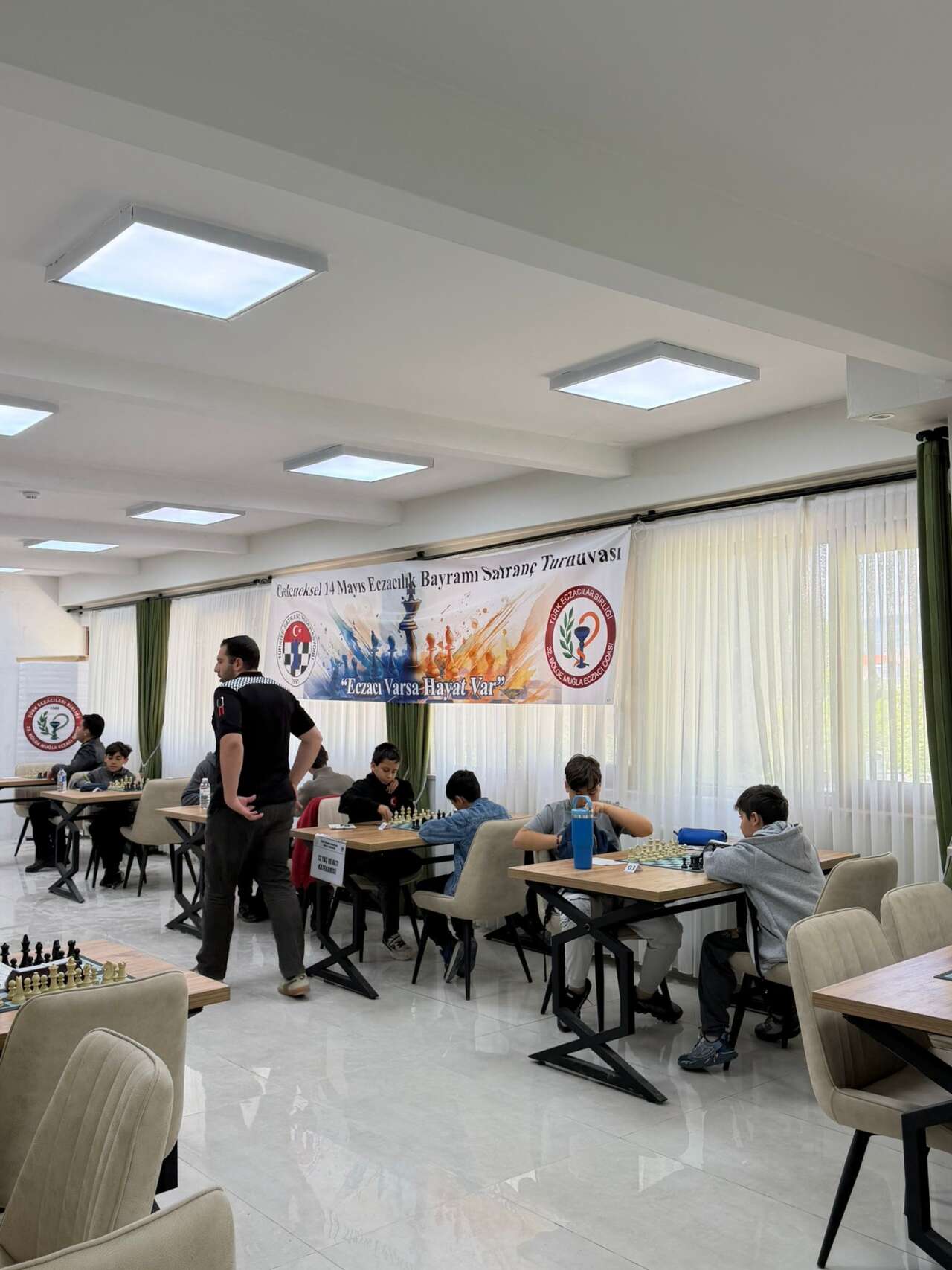 Muğla’da Hamleler Eczacılık Bayramı İçin Yapılıyor: Satranç Turnuvası Başladı 5
